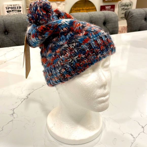 NWT Threads For Thought Slouchy Pom Hat - Picture 1 of 6